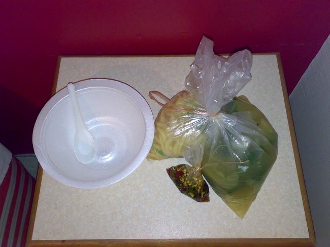 メニューにはなかったが、お願いして作ってもらった<br /><br />　ベジヌードル RM6 (\150)