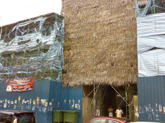 どう見てもここだ！<br /><br />そりゃ、スルーしちゃうわ。