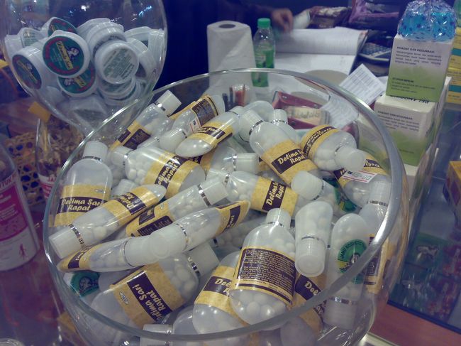 これは女性のための秘薬、、、<br /><br />こんなものを化粧品と一緒にさらっと（堂々と）売っていてビックリ。