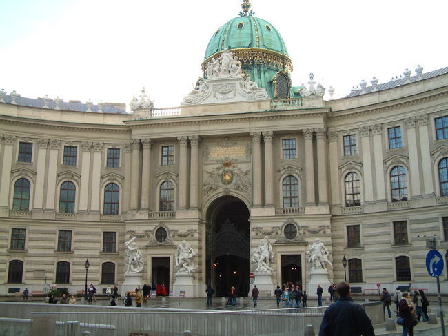 　ハプスブルク家の王宮です。