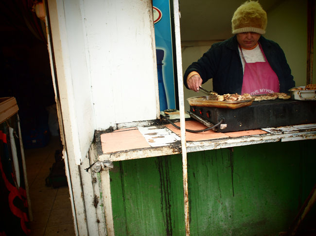 ジャンスキパザルの風景。ミニハンバーグみたいな感じでした60円ぐらい。。食べてはおりませんが。。
