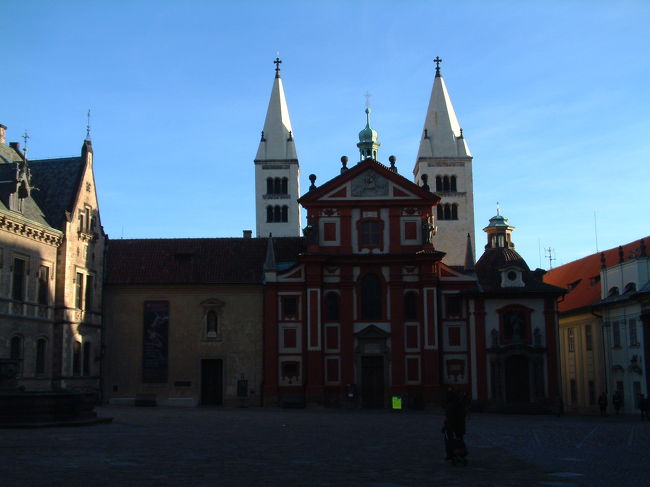 　城内に現存する最古の聖堂で聖イジー聖堂です。