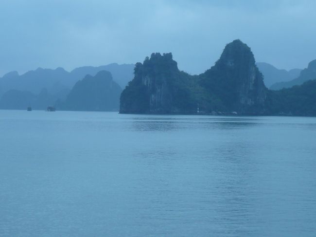 少し靄がかかって、さらに　風情が。