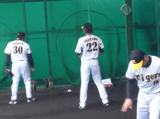 ピッチャーの練習だけは、<br />近くで見れて、よかったぁ〜。