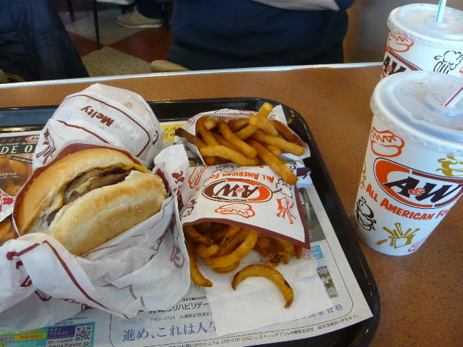 那覇空港でランチ。<br /><br />