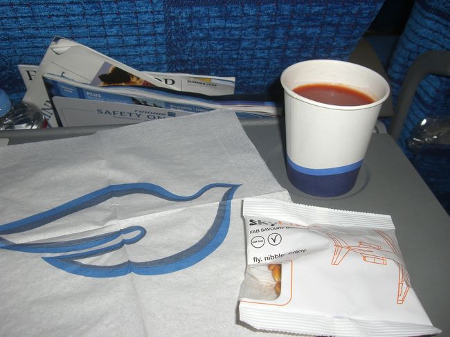 今回はフィンランド航空で。<br />フィンランドまで11時間と少し、乗り換え待ち時間含めても<br />スウェまで14時間くらいでつけました。<br />前と比べて体がだいぶラク。<br />まあ前回は雪のためドイツで動けなかったってのもありますが。