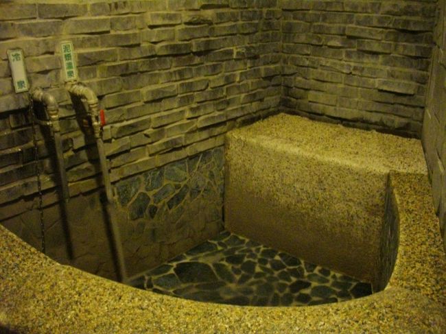 同上。<br />湯屋の明かりは、こちらが通常です。