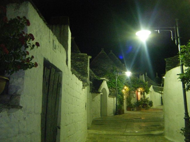 意外と小さい街だけど、ほんと可愛い♪<br />お店にも入ってみたかったな。