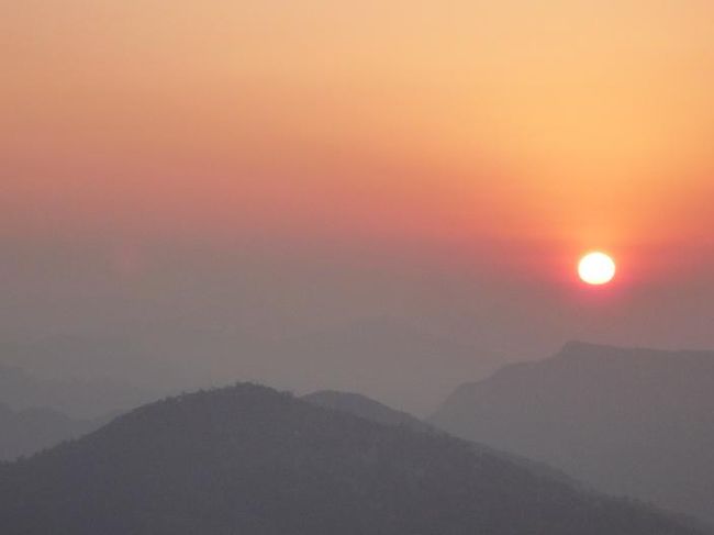 日の出。