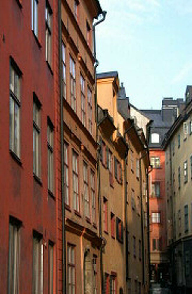 首都ストックホルムの旧市街<br />ガムラ・スタン<br />中世の雰囲気たっぷり