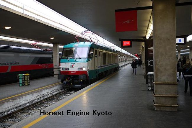 回送中の電気機関車。