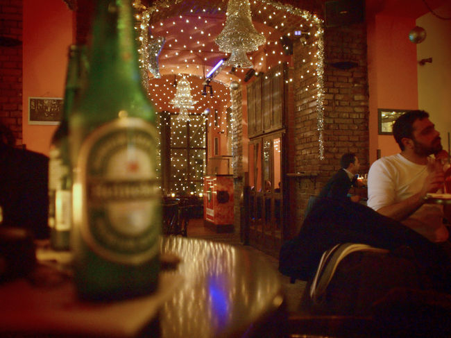 でもとりあえずのあのピルズナーウルケルを探しにバーへ。な、なんとウルケルうるけり（売切れ）。。。<br />ショック。今宵はウルケルギブアップ。