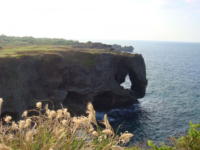 到着！<br />観光客でいっぱいです。<br /><br />この岩ほんとにこの岩ゾウの鼻ですね！<br />前回来た時も見に来なかったので初めて見ました♪