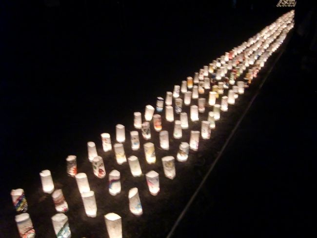 燈篭(手作り)がズラリと並びます。