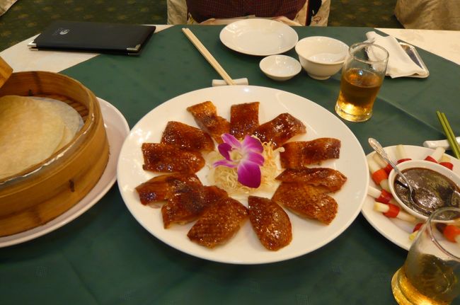 広東ダックは脂っこくなく、皮がパリッ　パリッ<br />最高においしい！