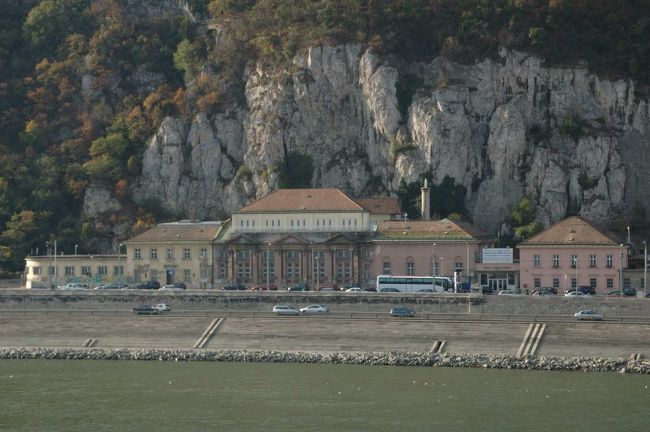 【ゲッレールト温泉】