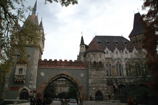 【ヴァイダフニャド城】