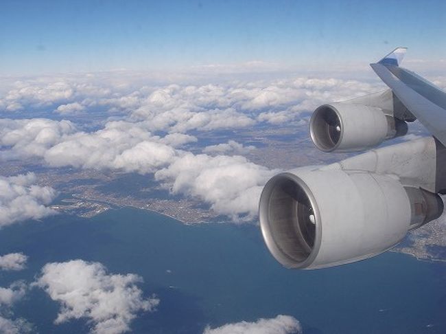 大阪湾上空から旋回し神戸上空です。