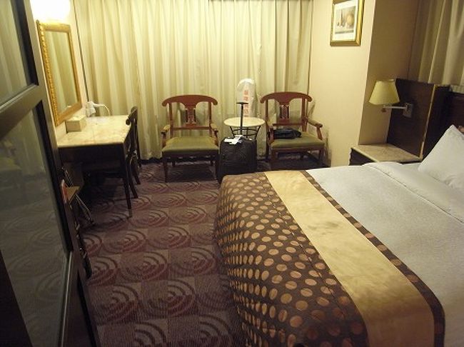 部屋は思いのほか広いです。7000円でしたら十分！