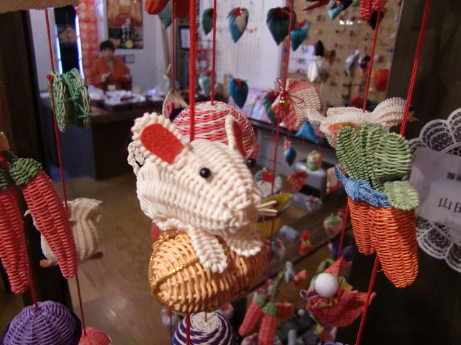 なんでも裁縫が苦手ということで、この素材で作成したそうな。<br />（一般の方々の作品です。）