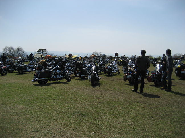 ハーレーも様々スタイルがあり奥が深いです。