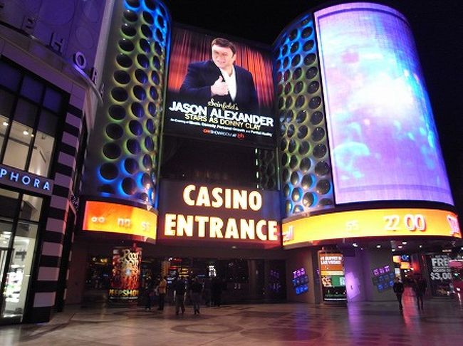 続いてプラネットハリウッドへ。