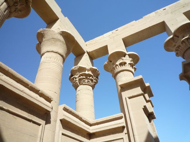 トラヤヌスのキオスク。