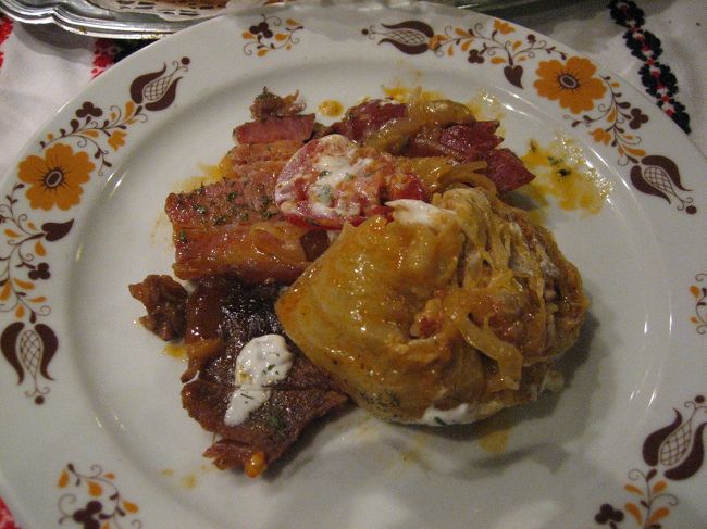 ロールキャベツのでっかい奴。<br />これも美味しかった。<br /><br />