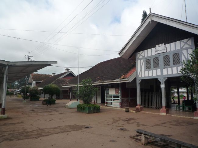 マンダレーとインレー湖の中間に位置するカロウ駅