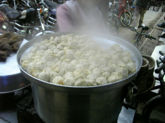 あつあつのモモ。