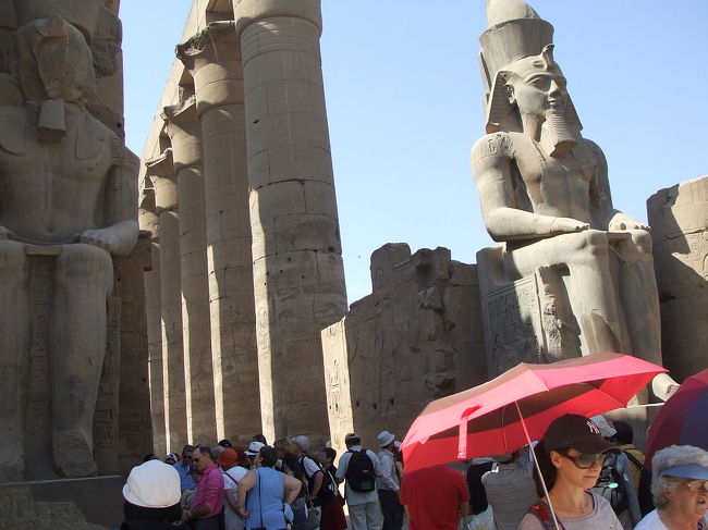 ２月でも３５度の厚さで日傘が必要でした。