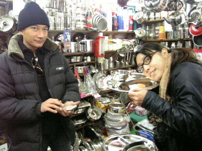 ダルバートを入れる、プレートを思わず購入。