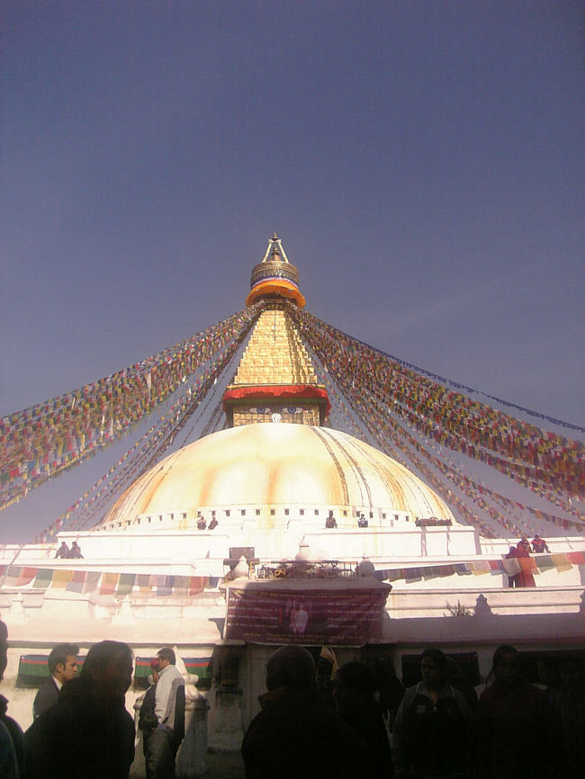 ボダナート。<br />まるでアトラクション。<br />不思議な空間。