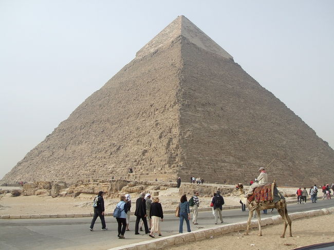 メンカウラ王のピラミッド