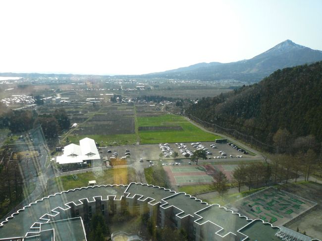 お部屋からの眺め。<br /><br />ここでも磐梯山と