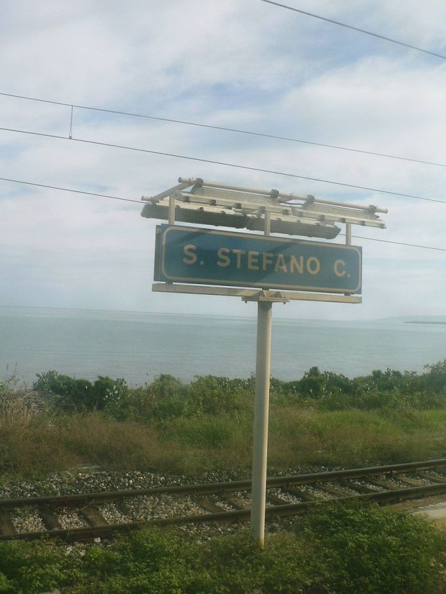 列車から見たチェファル周辺の光景。<br /><br /><br />