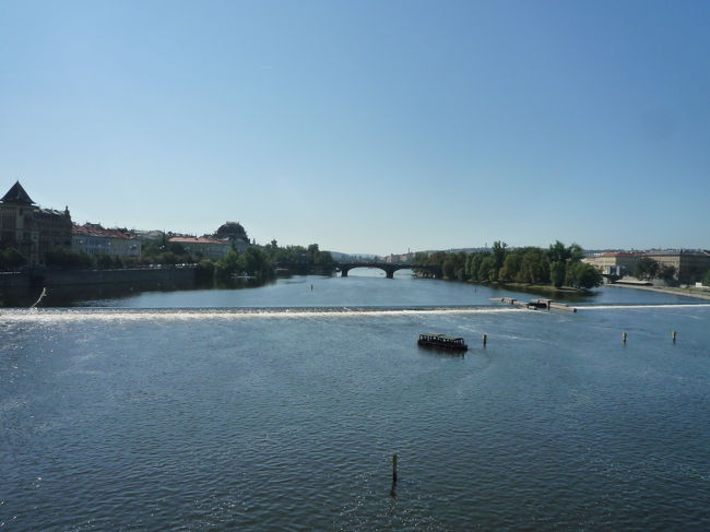 ヴルタヴァ川<br />のどかです。