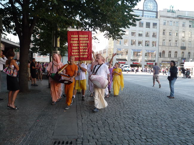 どんちゃかどんちゃか♪<br />お祭り！！