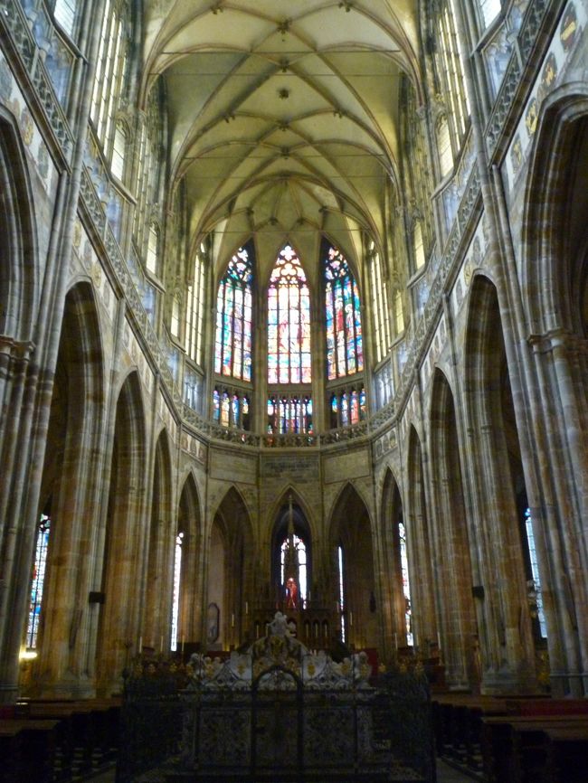 荘厳な雰囲気です。