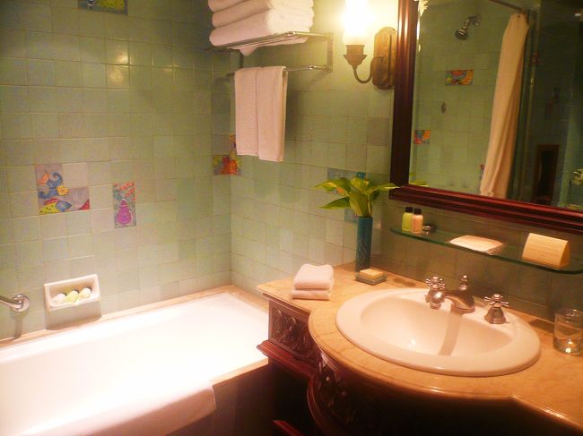 バスルームです。<br />反対側にトイレがついています。<br />機能的には問題なし。