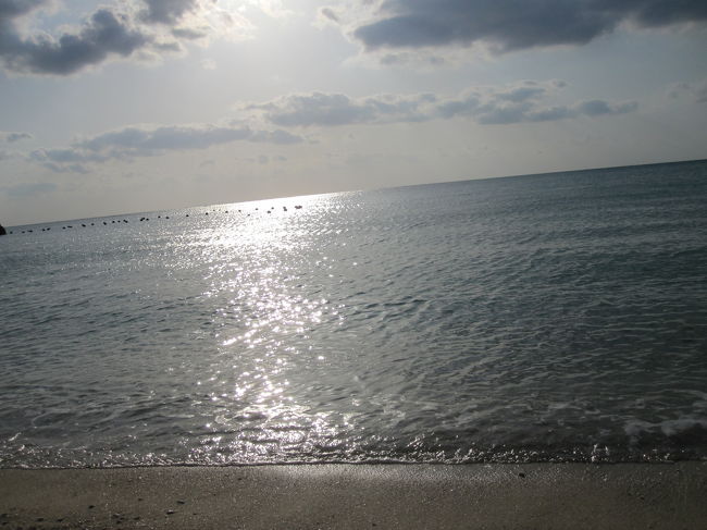 北谷が近いせいか、外人がかなり多くいて、のんびり過ごしていました。