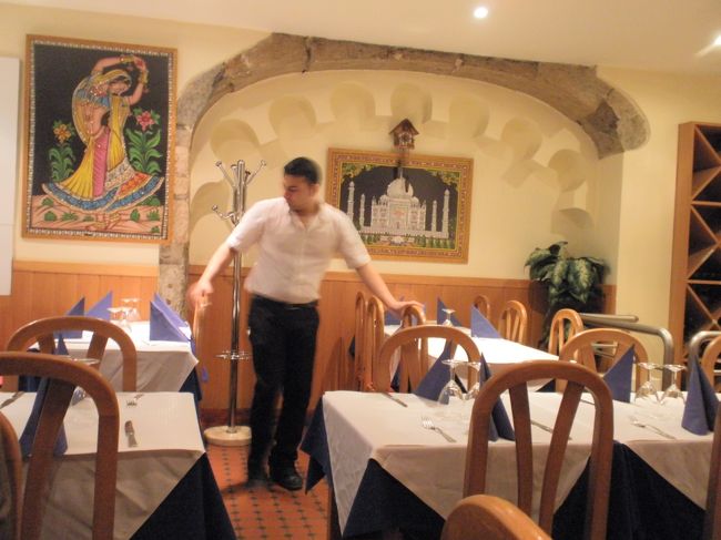 夕食はインド料理ということでフィゲイラ広場近くのガンディーパレスへ。