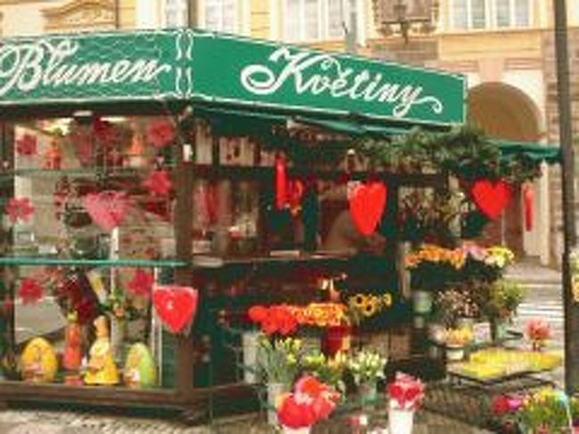 街角にあった花屋さん。<br />とってもかわいい。