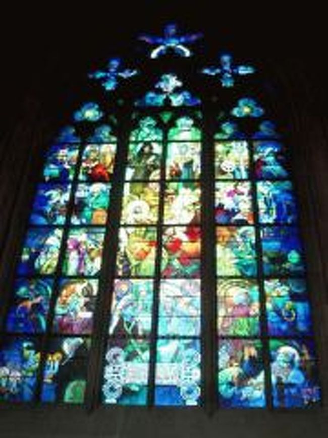 ミュシャのステンドグラス！！<br />本当に素敵だった。