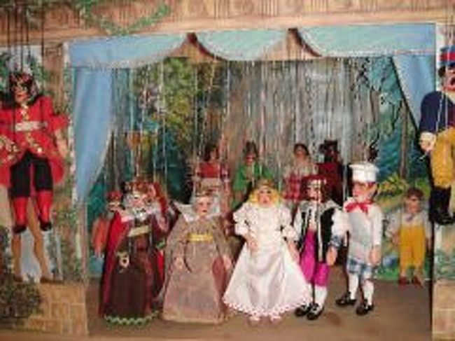 プラハといえば操り人形・・<br />これもお土産品です。