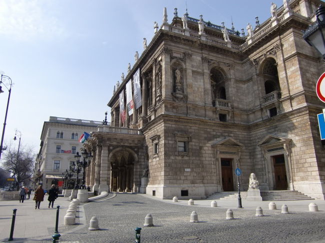 とりあえず、劇場チェックをしたので、<br />地下鉄で移動しようと。<br />