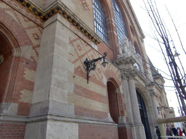 市場の外側。<br />きれいです。<br />