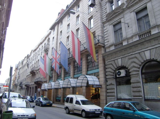 今回3泊したK＋KOpera。<br />季節柄か安く泊まれました。<br />1泊朝食付き87ユーロほど。