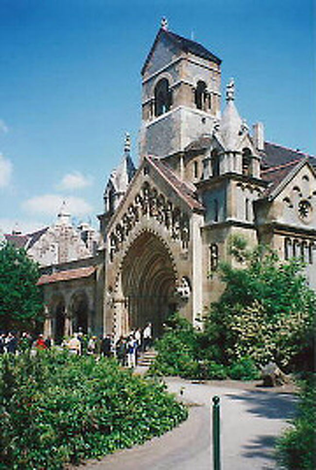 市民公園内の教会<br />Jak Chapel