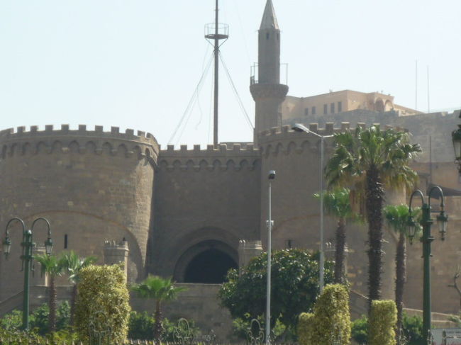 シタデルのアザブ門。